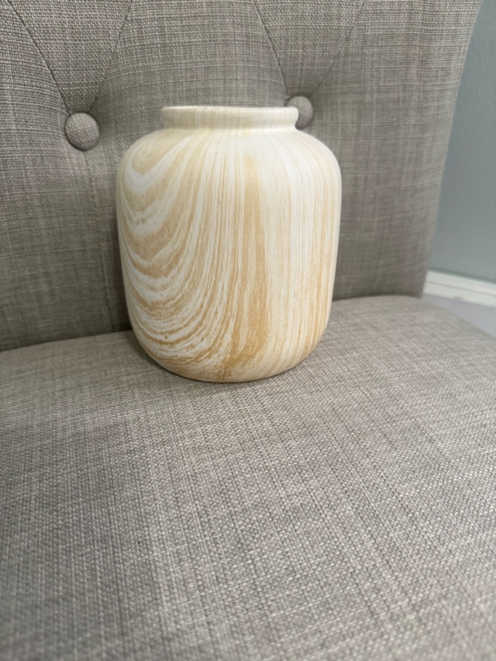 Neutral Swirl Ceramic Vase - Cream and Tan